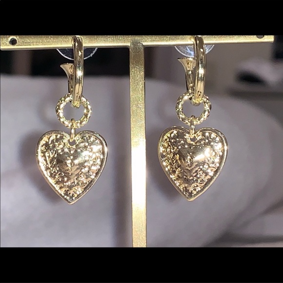 Angelica Heart Hoop Small Cecilia Gold Earrings - Picture 3 of 10